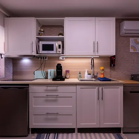 Yellow House - Ecohost - Casa Com Jardim Privado E Bbq Perto Do Porto, Aeroporto E Praias 招待所 Perafita