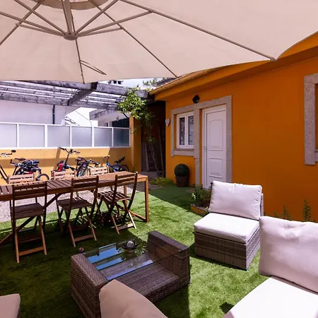 Yellow House - Ecohost - Casa Com Jardim Privado E Bbq Perto Do Porto, Aeroporto E Praias Perafita