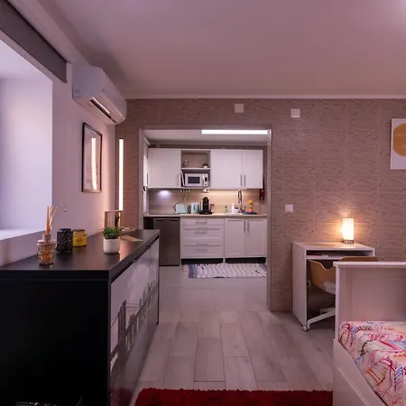 招待所 Yellow House - Ecohost - Casa Com Jardim Privado E Bbq Perto Do Porto, Aeroporto E Praias Perafita
